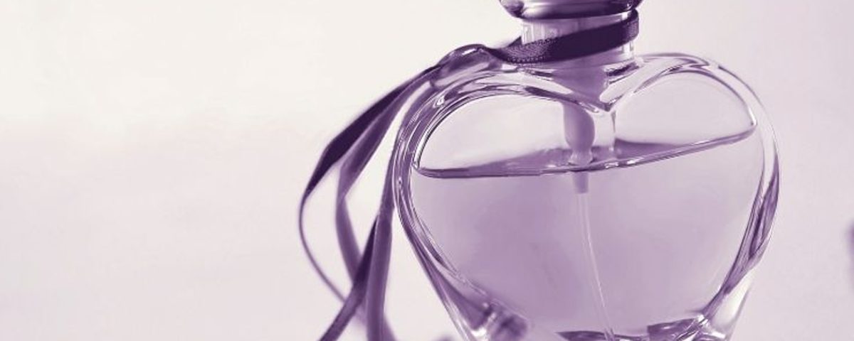 چگونه ماندگاری یک عطر را شناسایی کنیم؟